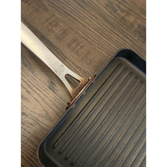 Calphalon Contemporary Square 11” Grill Pan - Picture 5 of 10